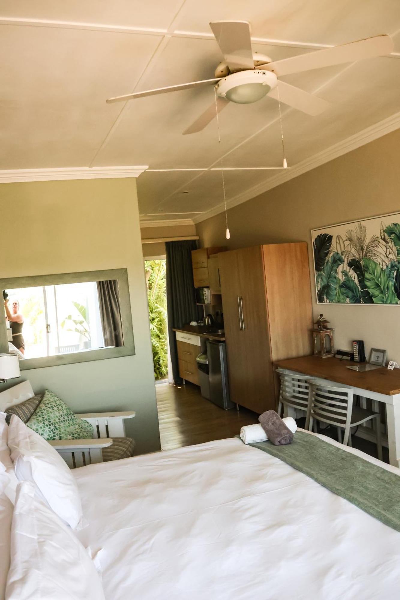 The Terrace Bed & Breakfast East London Ngoại thất bức ảnh