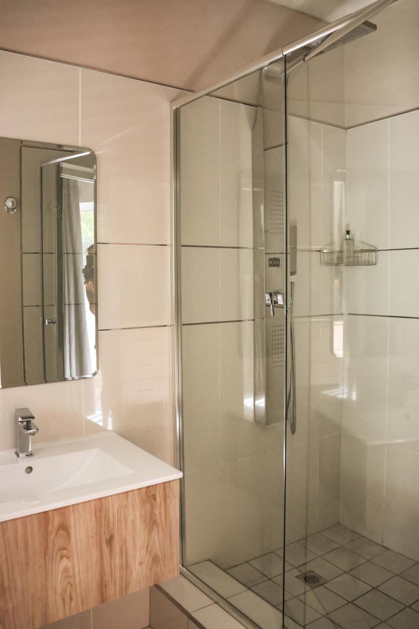 The Terrace Bed & Breakfast East London Ngoại thất bức ảnh