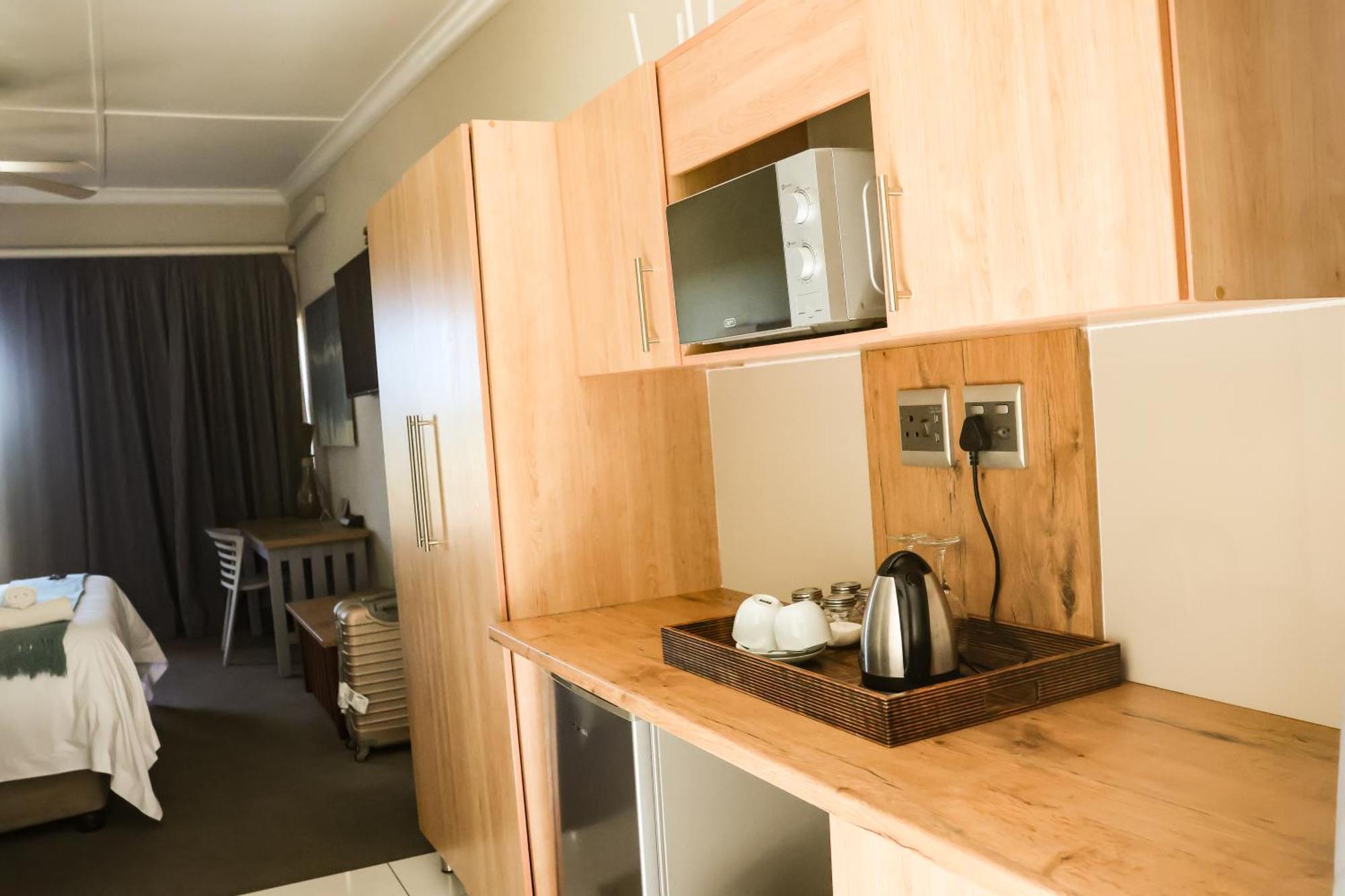 The Terrace Bed & Breakfast East London Ngoại thất bức ảnh
